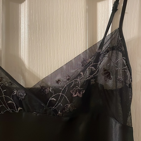 VINTAGE SLIP DRESS - Picture 5 of 8